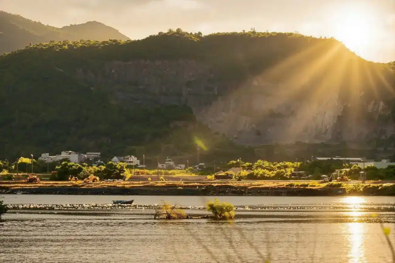 Di chuyển từ Charmora City đến sân bay Cam Ranh: 7 phương án tối ưu