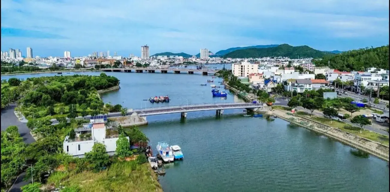 Cảnh quan ven sông Quán Trường, vị trí chủ lực phát triển Charmora City tại Nha Trang, Khánh Hòa.
